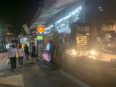 -六合夜市
