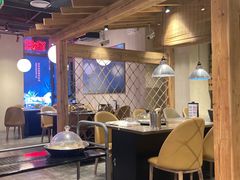 大堂-日进一片海.生腌海鲜火锅.宵夜烧烤(三里屯总店)