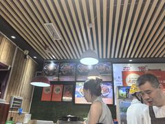 -内蒙焖面大盆骨餐馆(山大路店)