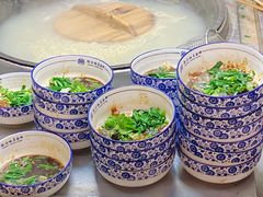 -镇南锅盖面馆(解放路店)