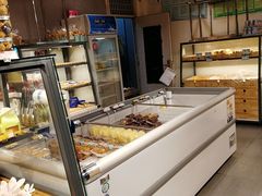 面包甜点陈列柜-吉美诺烘焙(公园北路店)