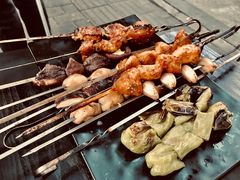 月半松板肉-月半小炉焖烤