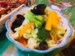 -蘑菇私房菜小馆(杨家坪西城天街店)