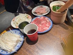 -萍姐火锅·公路夜市(武汉首店)