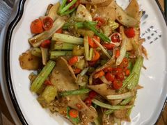 -陈厨老味·老派郴州菜(宜章店)