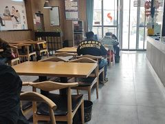 -三好食堂(煎饺·馄饨·肉饼米线·盛世广场店)
