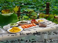 -七的湖·晚芳亭·阳澄湖农家菜·大闸蟹(莲花岛店)