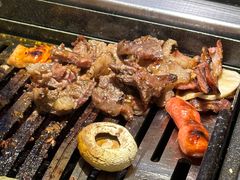 -臻牛烤肉