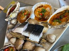 -围炉肉舍•炭烤活鳗•丹东海鲜烤肉(步行街店)