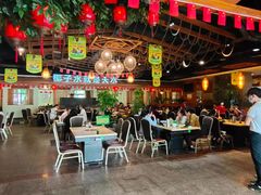 大堂-龙泉人椰子鸡.糟粕醋.海南菜(三亚旗舰店)