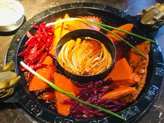 -蜀辣居鲜货老火锅(双流万达店)