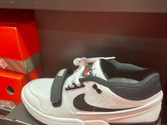 -NIKE上海青浦优选体验店