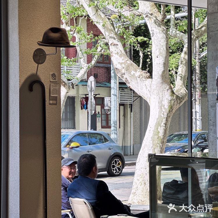 周末探店｜魔都梧桐区寻找咖啡店的舒心角落