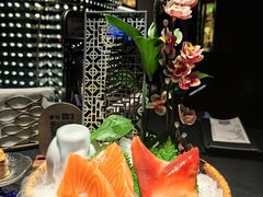 -蟹犇前•帝王蟹雪蟹(陆家嘴店)