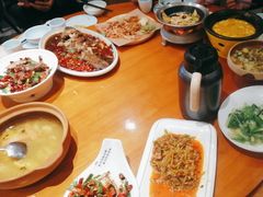 -有红鸡毛店·川菜(建设路店)