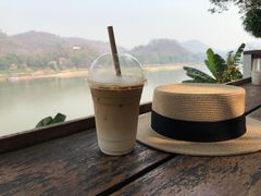 冰拿铁-Saffron Coffee