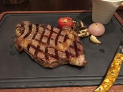 -恰餐厅及酒吧 CHAR Bar & Grill (北京丽都皇冠假日店)