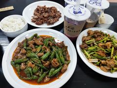 尖椒肠头-曾氏肥肠馆(凯瑞雅居店)