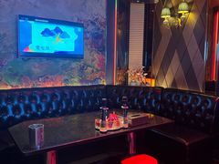 -萧邦音乐会所KTV(向西店)