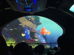 -海底巡游艇:尼莫和好友的海洋世界