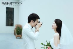 -巴黎婚纱摄影工作室