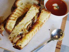 -The Sunny Side Cafe Station 1