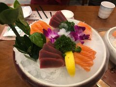 -青瓦餐厅·生鱼片·韩园烤肉(西塔店)