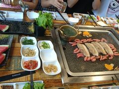 -小花猪韩式石板烤肉