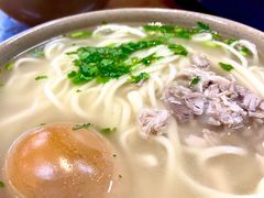 猪肘汤面-亮亮面馆(经六路店)