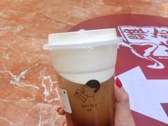 金凤茶王-喜茶(上海正大广场店)