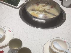 -三人行骨头王火锅(长寿店)