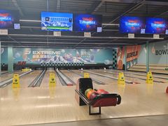 -极限PLAY运动娱乐新世界·团建派对表演休闲馆·室内高空游乐园