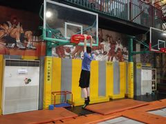 -极限Jump蹦床·新潮玩运动世界·室内乐园·团建·派对中心