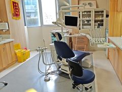 -上海仁爱医院口腔科 · 种植