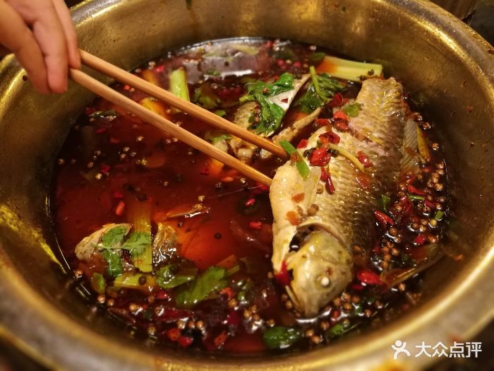 曾老幺鱼庄(长滨路店)邮亭鲫鱼图片