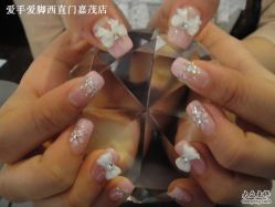 爱手爱脚水晶甲-摩睫+皮肤管理·科学美容中心