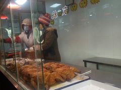 面包甜点陈列柜-秦氏环球炸鸡(解放北路店)