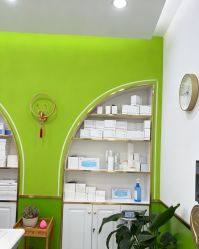 -苗医生专业祛痘·皮肤管理