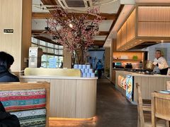 -蜜桃餐厅·伴山(湖滨商业街店)