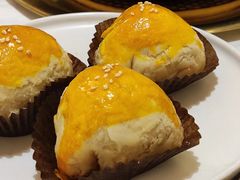 蜜汁叉烧酥-香港龙凤楼(陆家嘴中心店)