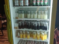 鲜榨果汁-北京希尔顿逸林酒店-逸轩西餐厅-自助餐厅