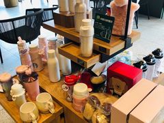 零售区-星巴克(成都市中海右岸环宇坊店)