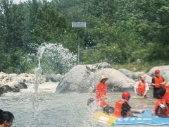 -尧山大峡谷漂流