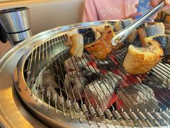 -围炉肉舍•炭烤活鳗•丹东海鲜烤肉(步行街店)