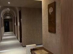 -灸春堂·艾灸·痛症·整脊连锁(之江银泰店)