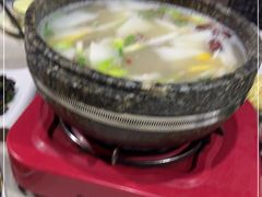 -墨脱石锅椰子鸡•香草鸭•东山羊(大东海店)