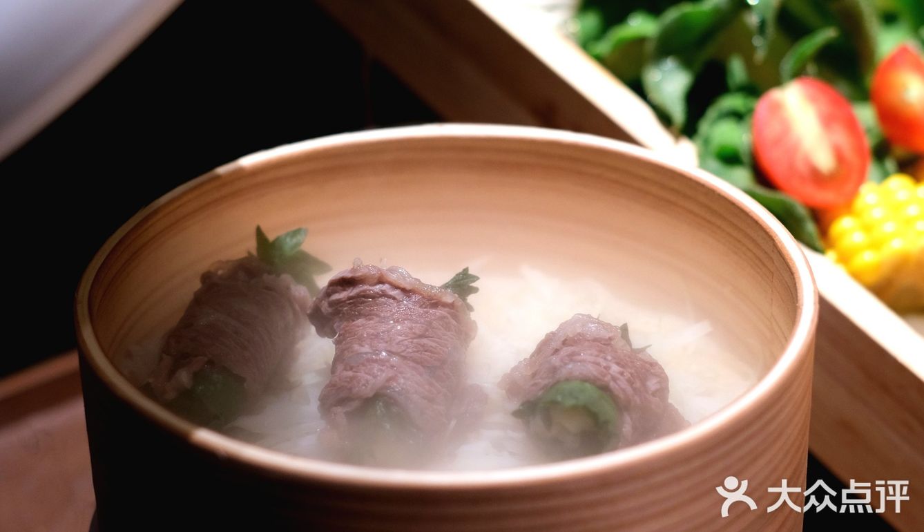 适合情侣约会的火锅料理店—柿圆牛肉锅物料理