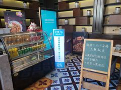 -轻捞慢起面馆(新世界百货店)