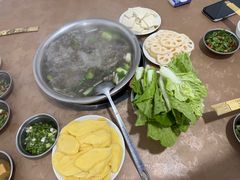 -黑竹沟新场牛肉火锅