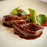 牛肉塔塔里面拌的生葱我都觉得很有风味